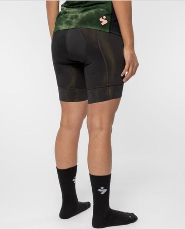 Sweet Protection Hunter Roller Shorts Women's Black/Snow White